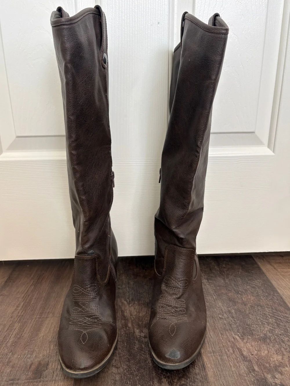 Mossimo Supply Co Dark Brown Western Cowgirl Boots